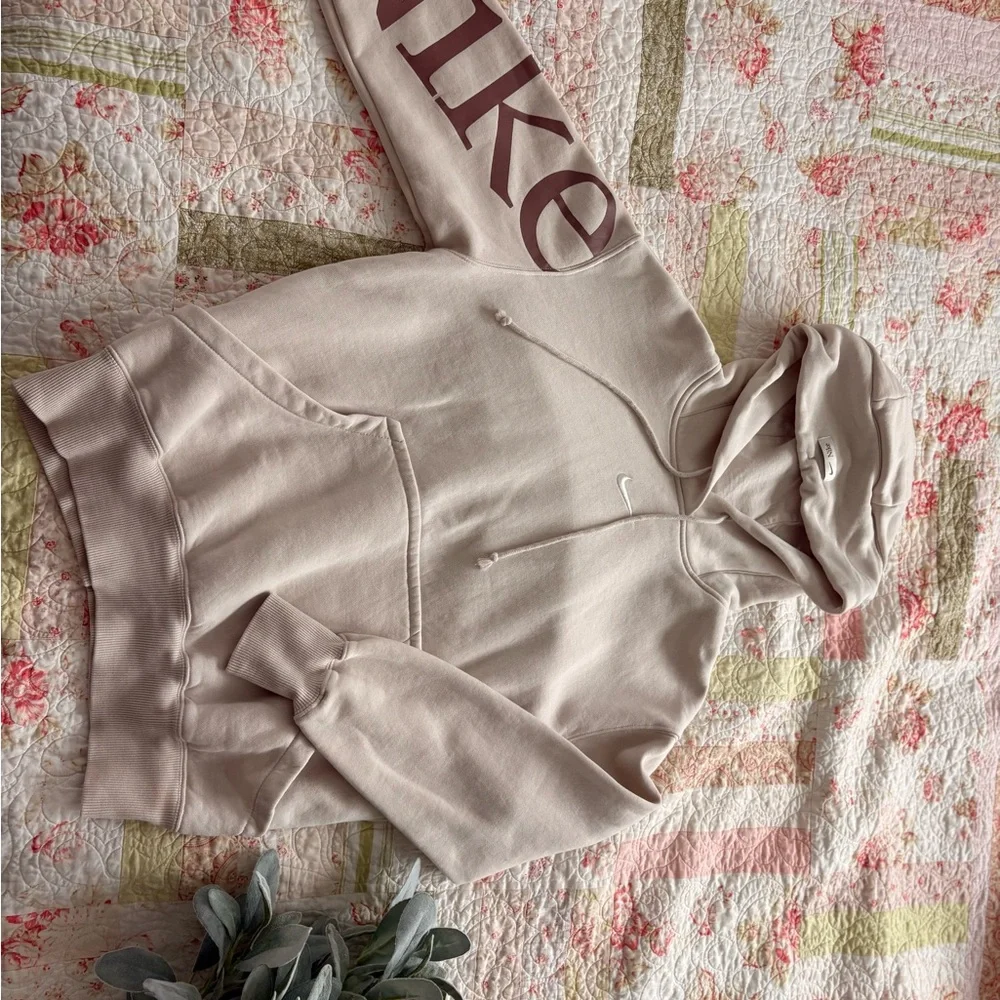 Nike Cream Hoodie - Picture 2 of 10